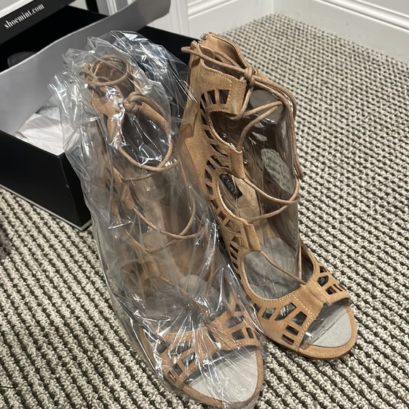 NWT ShoeMint Nide lace up Heel - Picture 4 of 5